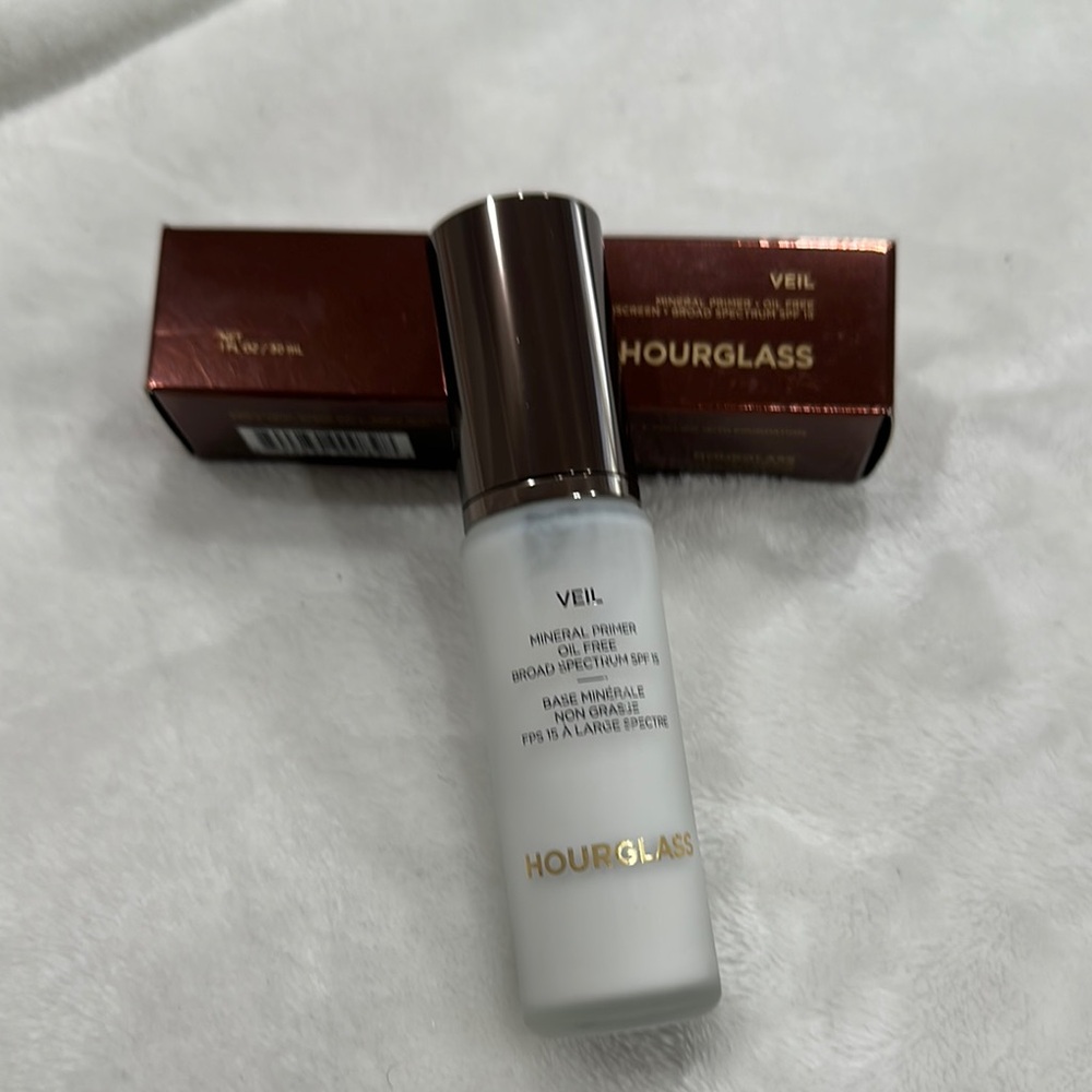 Hourglass Veil Mineral Primer with Brown Cap